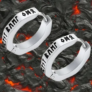 Pendientes de acero con grabado de runas vikingas